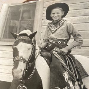 Meet your Posher, Edwin